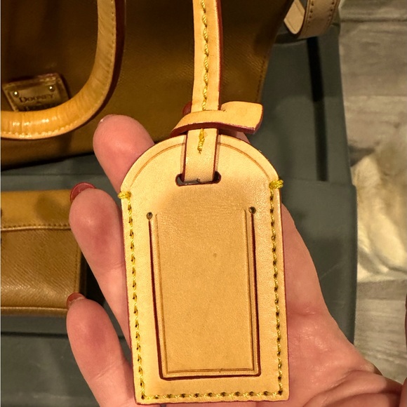 DOONEY AND BOURKE Tan/Brown Pebbled Leather Satchel Handbag, Wallet, Key Fob - Picture 4 of 11